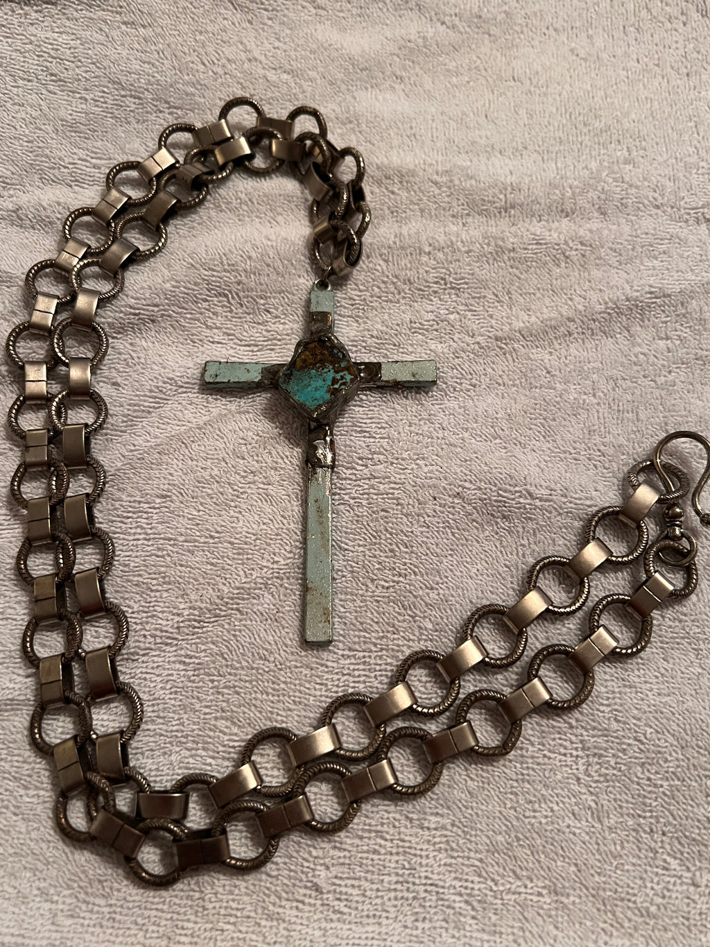 Heavy Chain Necklace w/ Cross Pendant