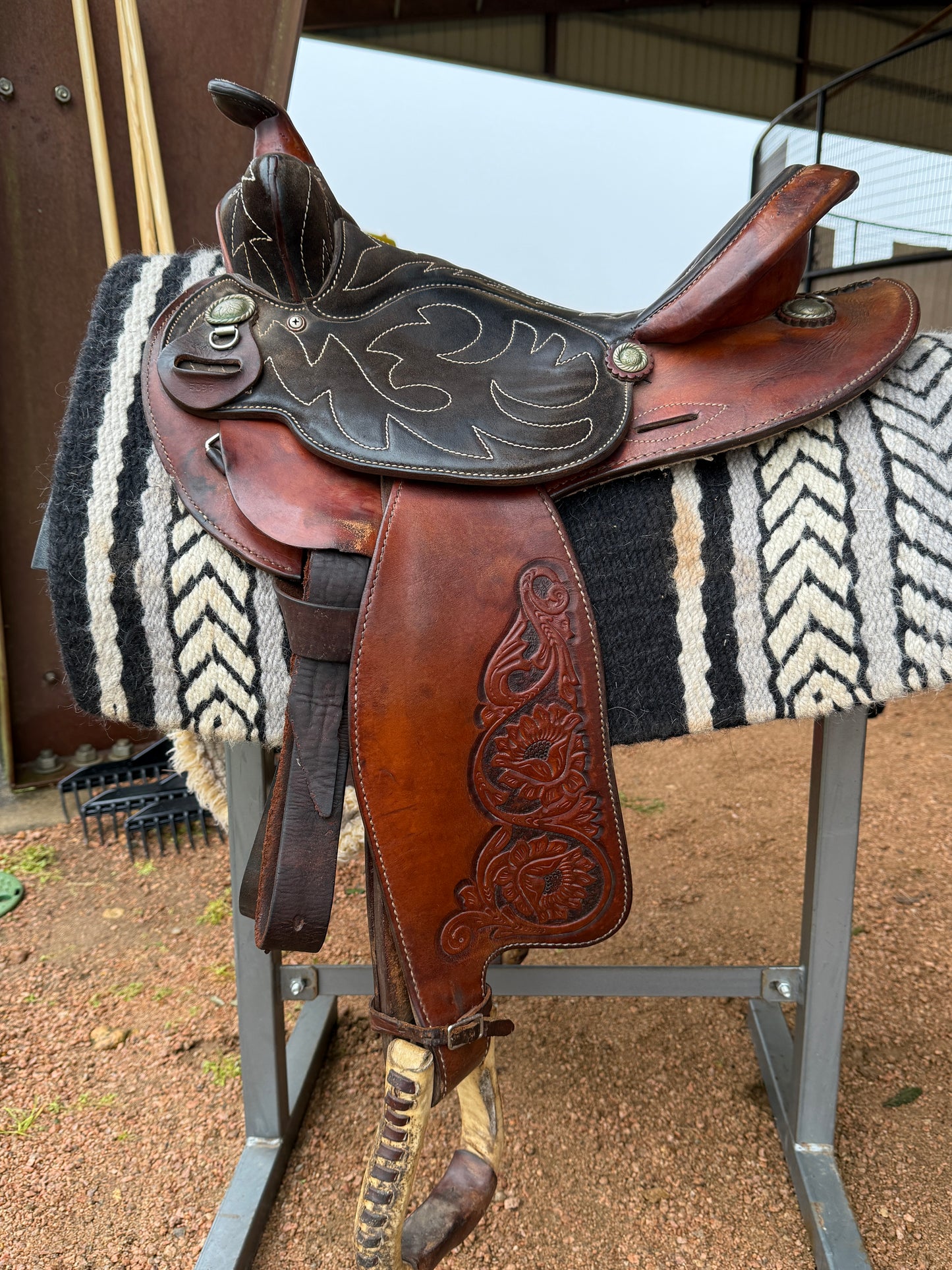 Simco Barrel Saddle, 14.5” seat