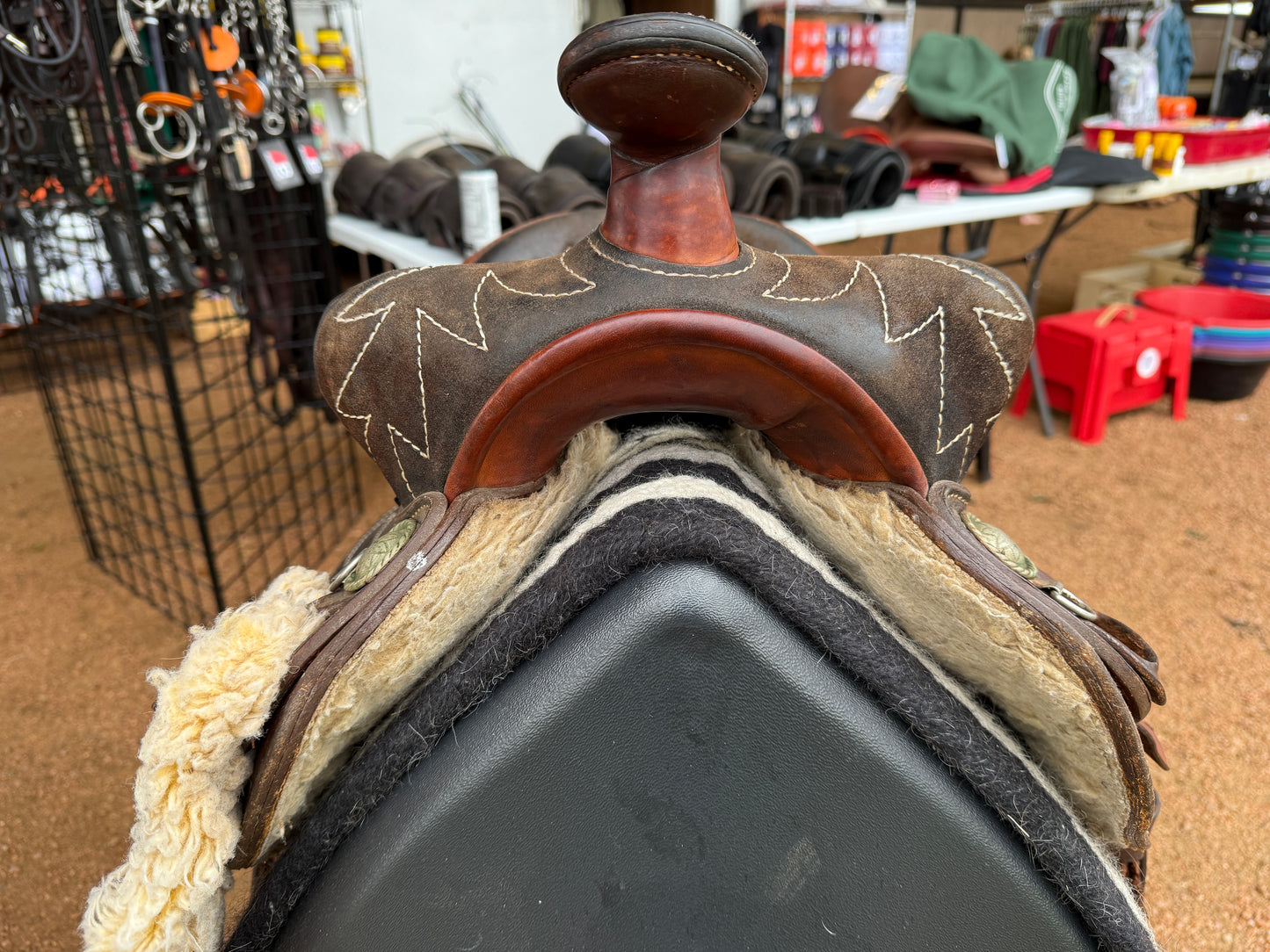 Simco Barrel Saddle, 14.5” seat