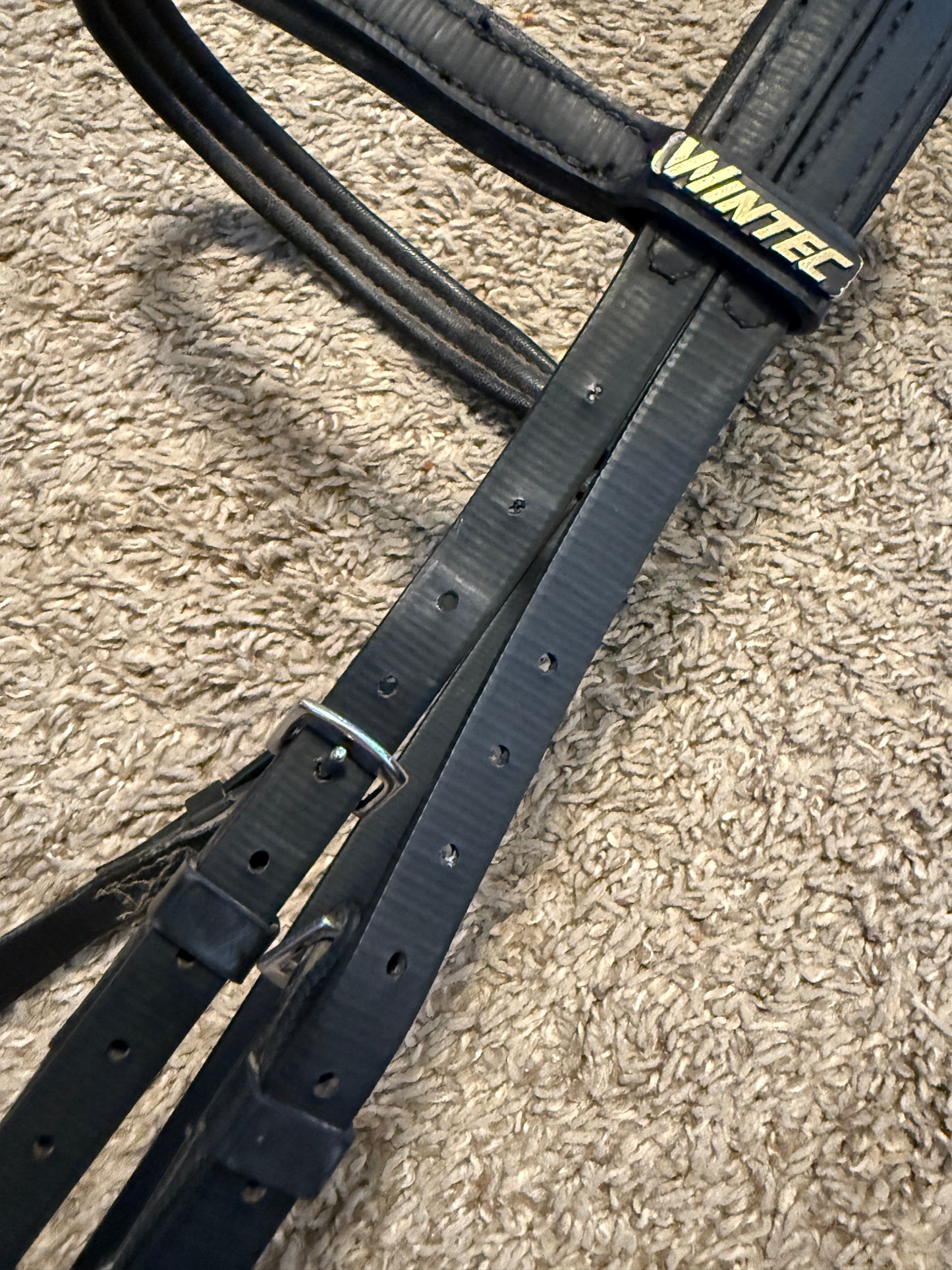 Wintec English / Western Headstall, No Noseband, F / OS